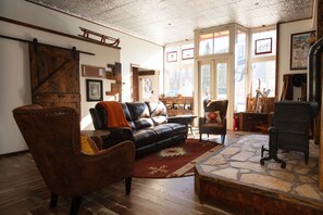 Khu tiếp khách ở sảnh