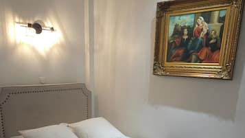 Quarto casal standard, 1 cama de casal (no elevator) | Roupa de cama