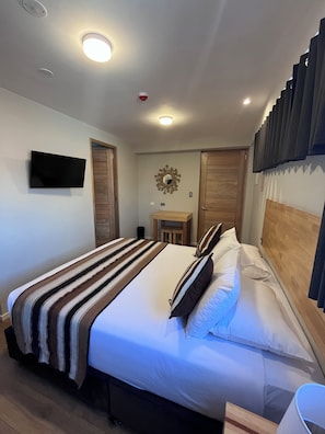 1 bedroom, premium bedding, individually decorated