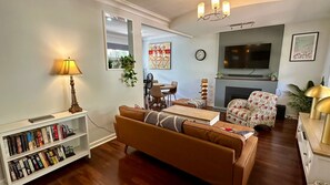 Smart TV - West Busselton Cottage (West Busselton)