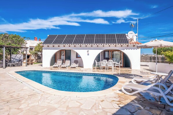 Pool - Villa Chiquita - Three Bedroom Villa, Sleeps 4 (Cala en Porter)