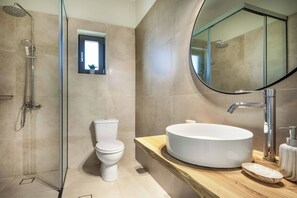 Shower, towels