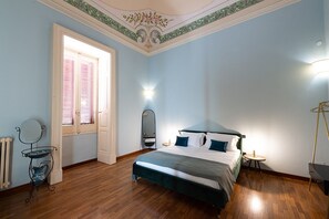 Primavera | Egyptian cotton sheets, premium bedding, Select Comfort beds, minibar - Palazzo Francesco Grassi Luxury Rooms (Aradeo)