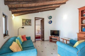 Smart TV - Casa Nomanico - Two Bedroom Villa, Sleeps 4 (Estoi)