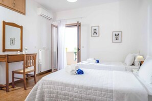 4 bedrooms, WiFi, bed sheets