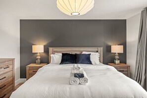 3 Schlafzimmer, Schreibtisch, Bügeleisen/Bügelbrett, kostenloses WLAN