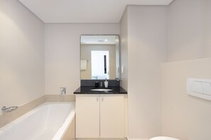 Shower, towels