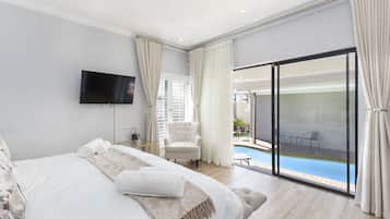 6 bedrooms, free WiFi, bed sheets