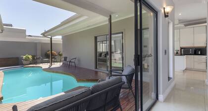 Villa Balmoral 14 - Six Bedroom House, Sleeps 12