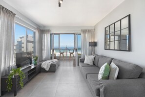 Smart TV - Ocean View 503 - Two Bedroom Apartment, Sleeps 4 (Cape Town)