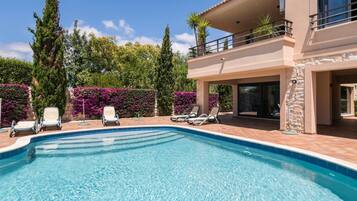 Appartamento | Piscina | Piscina coperta