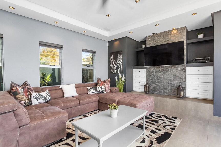 Rancho Relaxo - Five Bedroom House, Sleeps 10 - Parklands