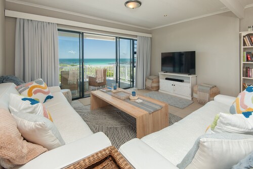 Pearly Beach House - Quatre Chambres Maison, Couchages 8