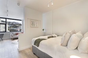 1 bedroom, free WiFi, bed sheets