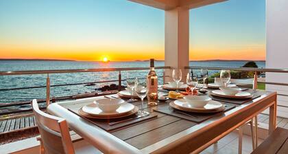 Tenos On Calypso 12 - Five Bedroom House, Sleeps 9