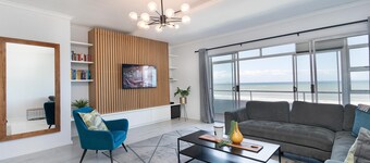 Searenity Sands - Three Bedroom Apartment, Sleeps 6