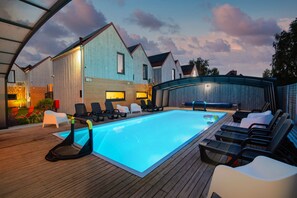 Indoor pool, outdoor pool, sun loungers - Domki Fantazja Dębki (Krokowa)