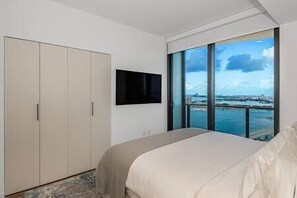 1 bedroom, free WiFi, bed sheets - Luxury 1 BD Condo in Biscayne Boulevard #3010 (Miami)