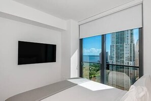 1 bedroom, free WiFi, bed sheets - Stuning 1 BD Condo in Downtown #2515 (Miami)