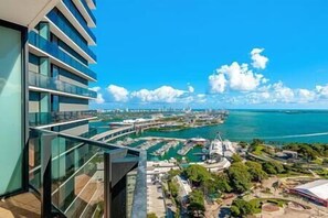 Property grounds - Stuning 1 BD Condo in Downtown #2515 (Miami)