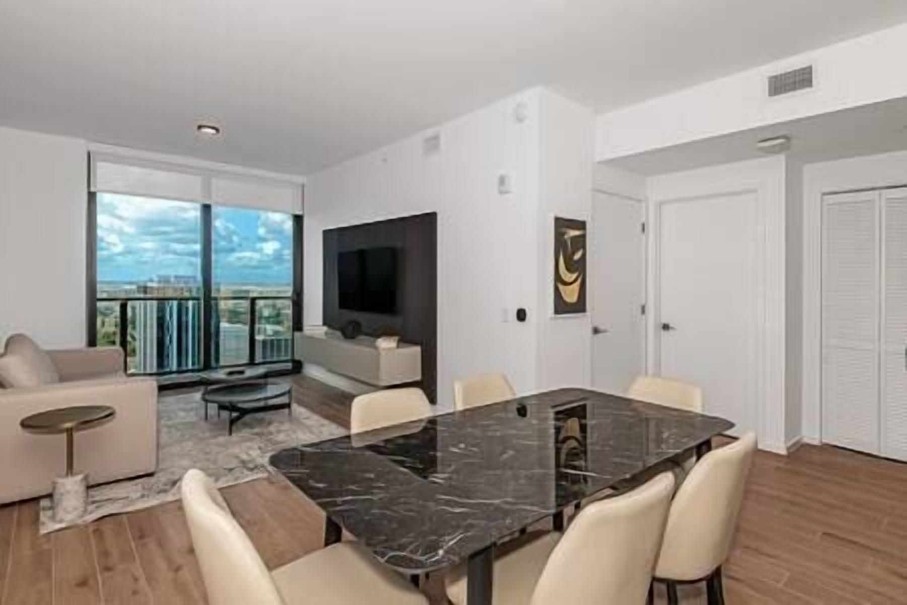 Lux City View 1 BD Condo in Downtown #4419