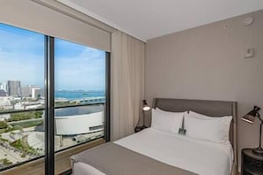 3 quartos, Wi-Fi de cortesia, roupa de cama