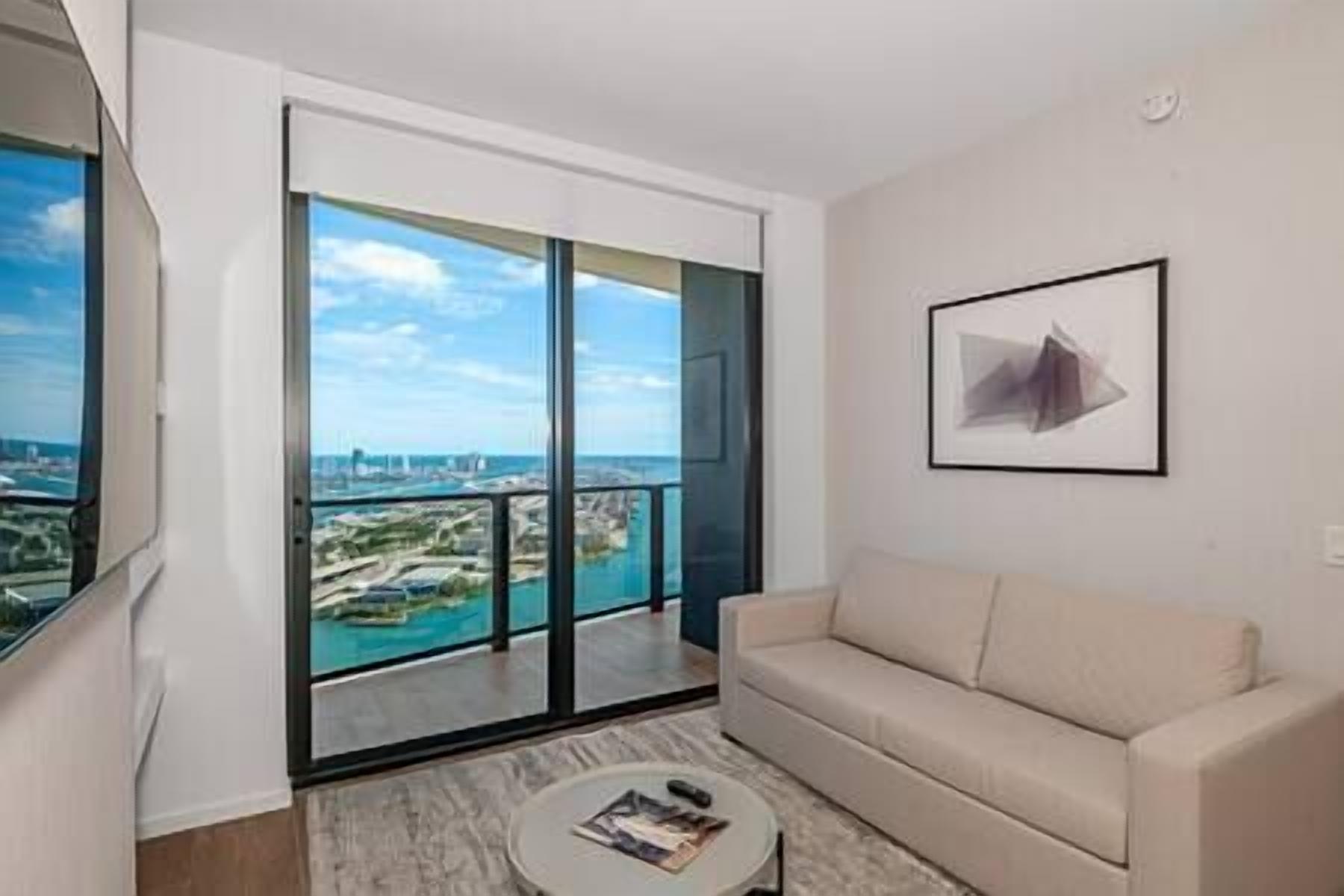 Lux 2 BD Condo with Breathtaking Views #4511