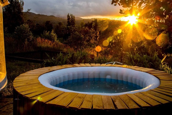 Bain à remous extérieur