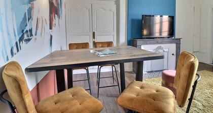 Appartement Calme Lumineux cĆur du Bouchon WiFi