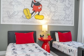 4 habitaciones, tabla de planchar con plancha, wifi y ropa de cama
