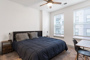 Deluxe Apartment | Individually furnished, desk, iron/ironing board, free WiFi - Woodburn Exchange (Cincinnati)