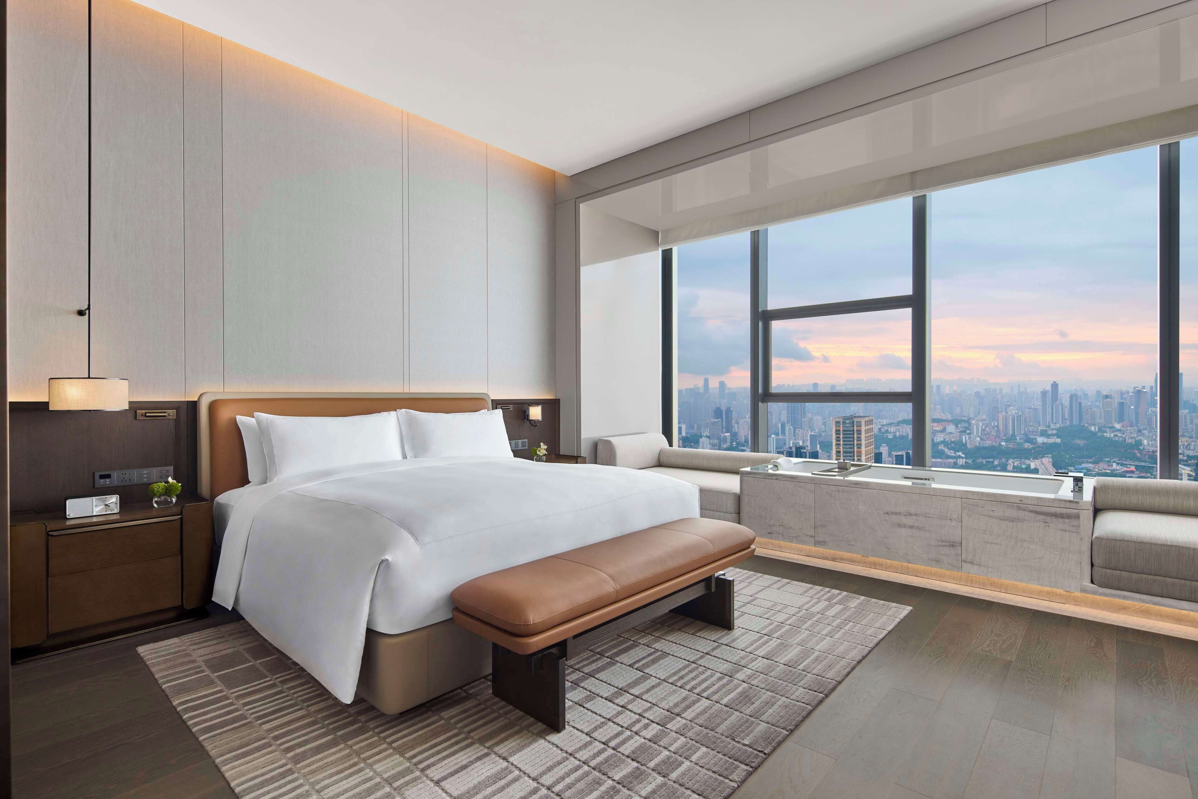 Literie de qualité supérieure, couette en duvet d'oie, minibar