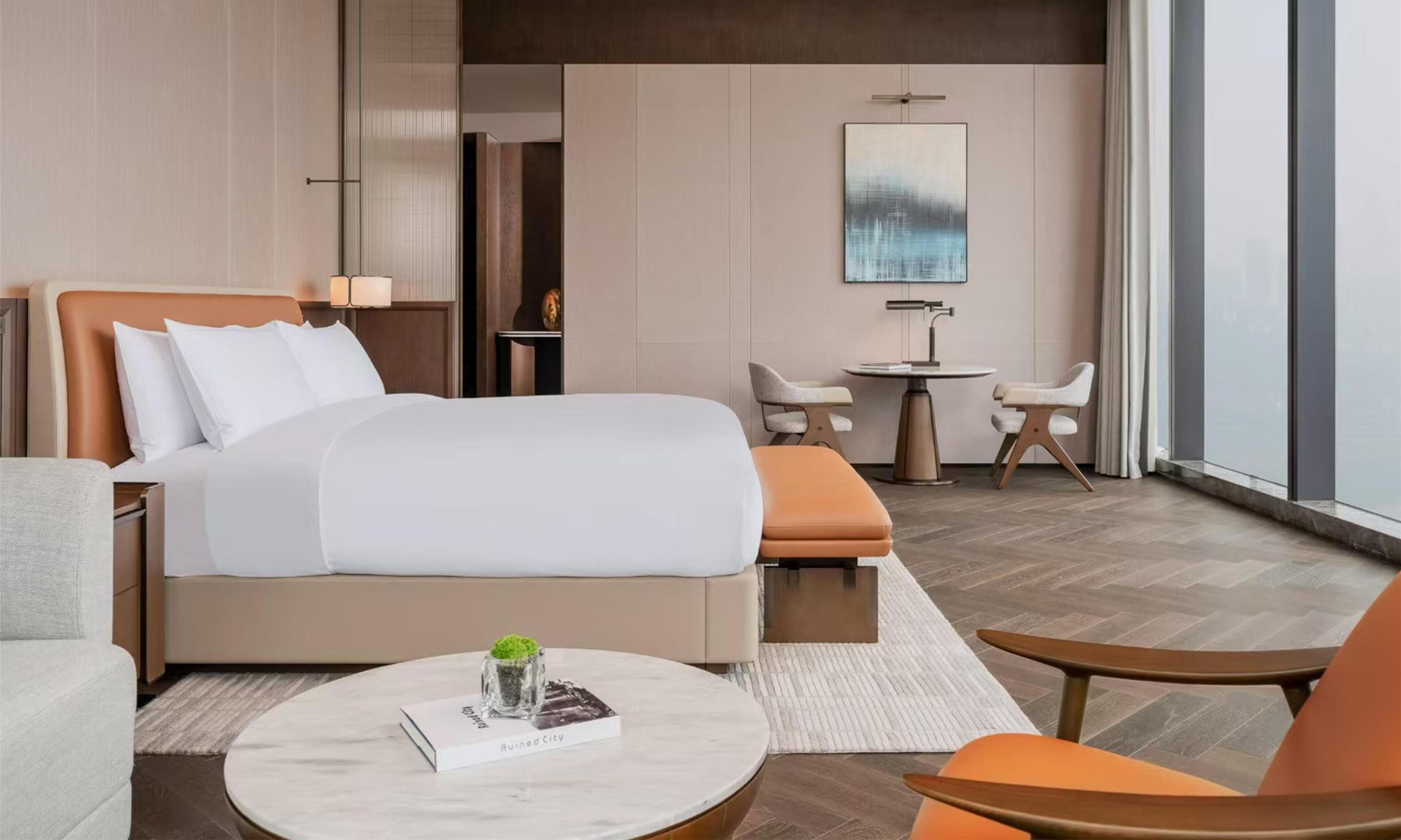 Chambre Premium, 1 très grand lit | Literie de qualité supérieure, couette en duvet d'oie, minibar