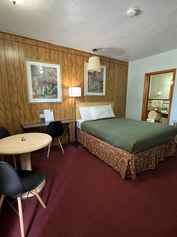 Room, 1 Queen Bed, Non Smoking