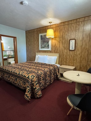 Chambre, 1 trÚs grand lit, non-fumeur | 1 chambre, literie de qualité, minibar, bureau