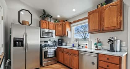 Haven Oasis NNU/Civic Center 2Mins+Large Yard+Traeger!