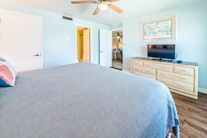 2 bedrooms, WiFi - Moonspinner 211b (Panama City Beach)