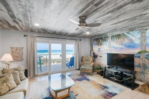 Condo, 2 Queen Beds (Mariner West 205) | Living area | TV