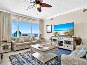 Living area - Hidden Dunes 602 (Panama City Beach)