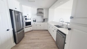 Condo, varias camas (Hidden Dunes 305) | Cocina privada | Horno y tostadora