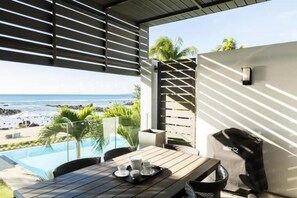 Outdoor dining - AH 5-Seafront,Premium,Luxurious,Serviced Apartment (Pointes Aux Biches)