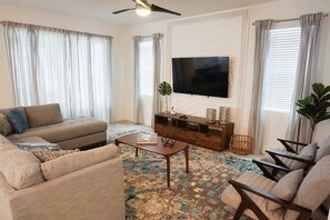 Fernseher, Videospiele, Arbeitsbereiche