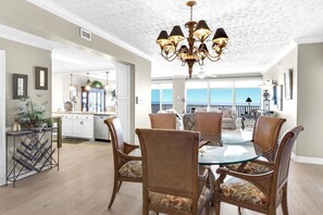 Leilighet, flere senger (Hidden Dunes 1603) | Spiseområde