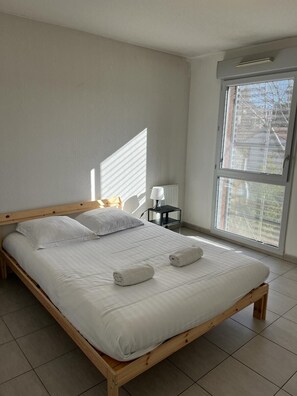 1 chambre, Wi-Fi gratuit, draps fournis