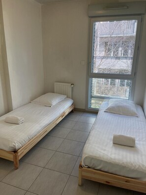 1 bedroom, free WiFi, bed sheets