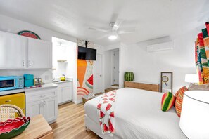 1 bedroom, desk, iron/ironing board, free WiFi