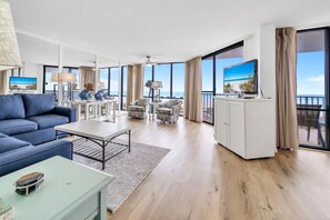 Condo, Multiple Beds (Windward 106 at Edgewater) | Living area