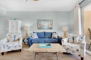 Leilighet, flere senger (Sterling Reef 102) | Oppholdsområde | TV