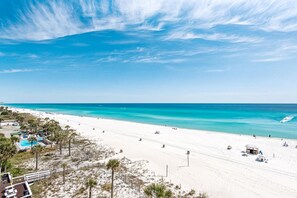 コンドミニアム ベッド (複数台) (Sterling Reef 102) | ビーチ