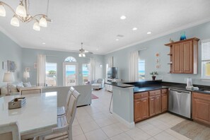 公寓客房, 多張床 (Vista del Mar I - Rest - A - While 20) | 內部